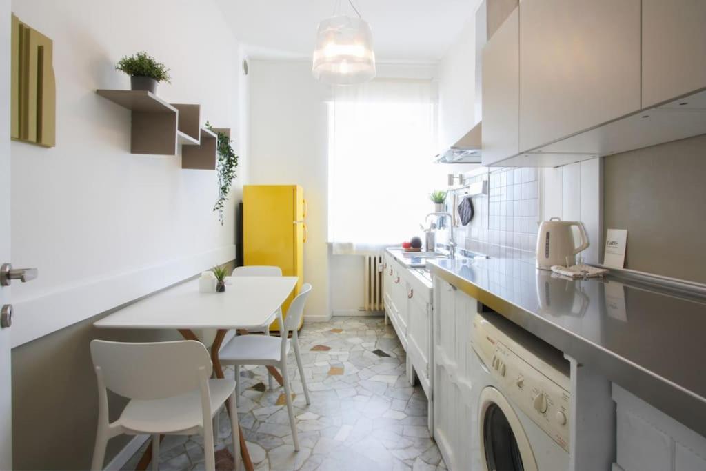 Primaticcio Metro E Aria Condizionata Appartement Milaan Buitenkant foto